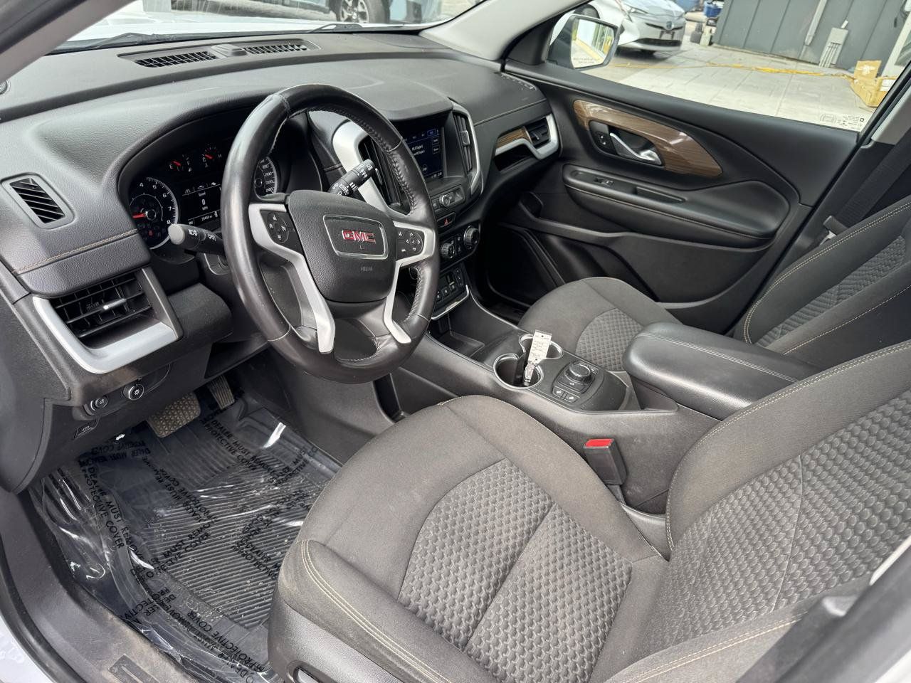Used 2018 GMC Terrain SLE AWD/4WD image 10