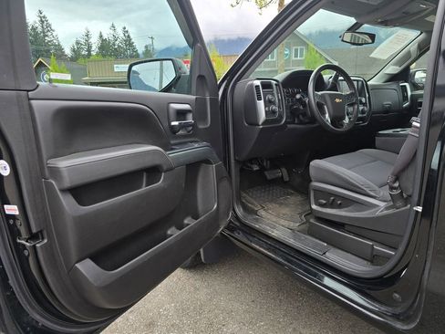 Used 2017 Chevrolet Silverado 1500 LT w/ LT Convenience Package AWD/4WD image 19