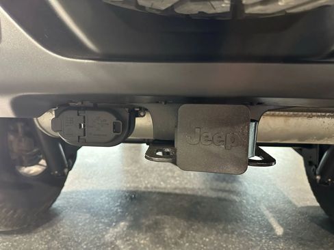 Used 2022 Jeep Wrangler Unlimited Rubicon image 13