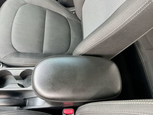 Used 2018 Kia Soul + FWD image 21
