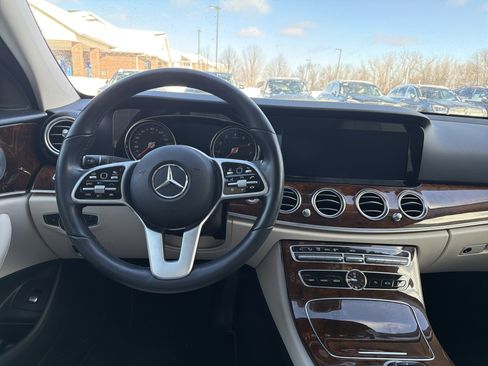 Used 2019 Mercedes-Benz E 450 4MATIC Sedan image 11