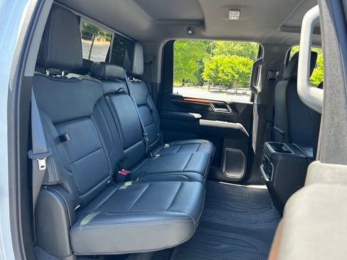 Used 2024 GMC Sierra 2500 Denali w/ Denali Reserve Package AWD/4WD image 50