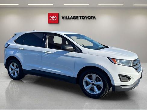 Used 2017 Ford Edge SE image 7