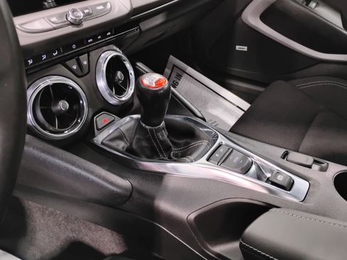 Used 2023 Chevrolet Camaro LT w/ Technology Package RWD image 9