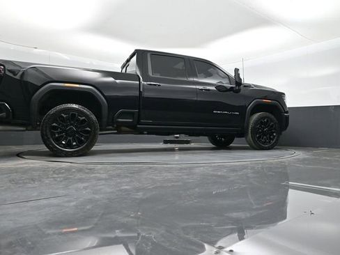 Used 2025 GMC Sierra 2500 Denali Ultimate AWD/4WD image 48