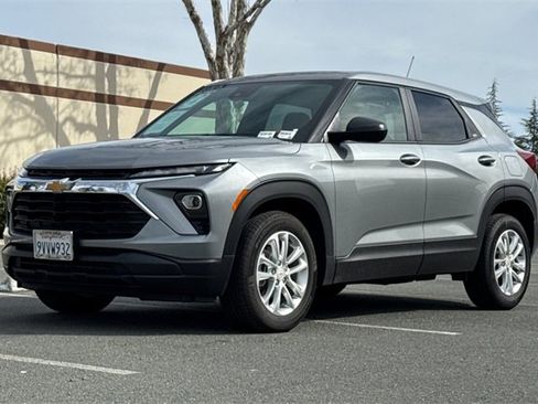 Used 2026 Chevrolet TrailBlazer LS w/ LS Convenience Package image 8