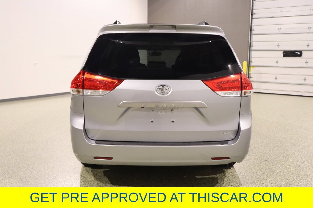 Used 2014 Toyota Sienna LE FWD image 9