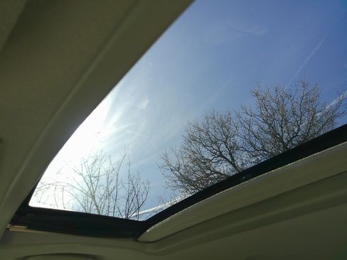 Used 2014 Toyota Sienna XLE image 28