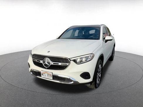 Used 2024 Mercedes-Benz GLC 300 4MATIC image 7