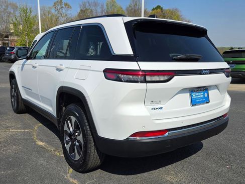 Used 2022 Jeep Grand Cherokee Limited 4xe image 4