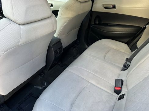 Used 2022 Toyota Corolla Cross LE image 14