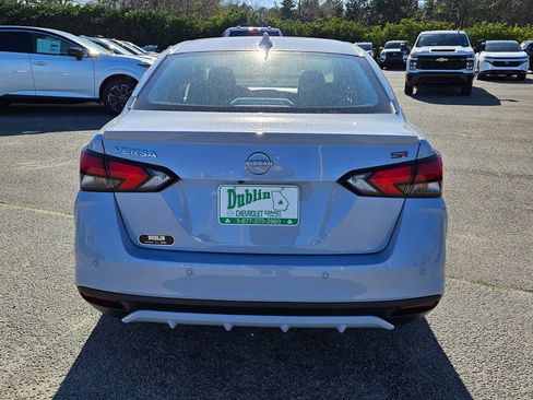New 2025 Nissan Versa SR w/ Trunk Package FWD image 8