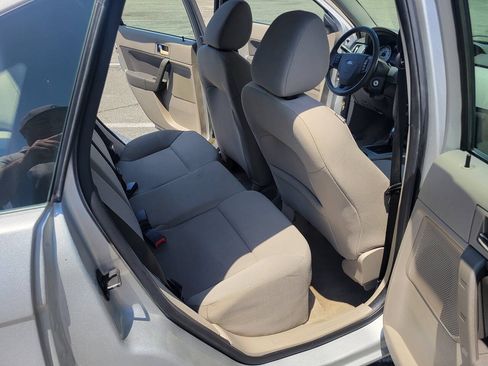 Used 2009 Ford Focus SES FWD image 16