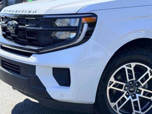 New 2026 Ford Expedition Max Active AWD/4WD image 3