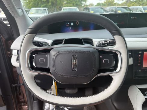 New 2026 Lincoln Navigator L Black Label image 15