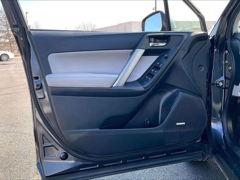 Used 2015 Subaru Forester 2.5i Touring w/ Eyesight & Navigation System image 26