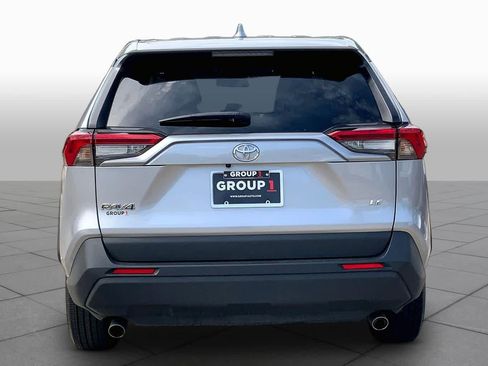 Used 2024 Toyota RAV4 LE FWD image 5