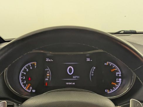 Used 2017 Jeep Grand Cherokee Limited AWD/4WD image 19
