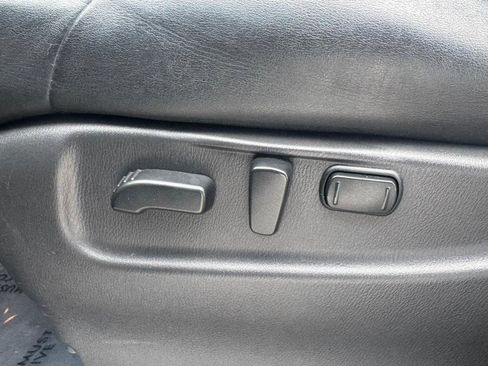 Used 2017 Nissan Armada Platinum w/ Captain Seat Package image 56