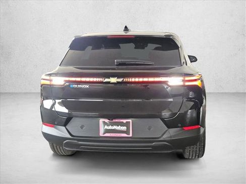 New 2026 Chevrolet Equinox EV LT image 5