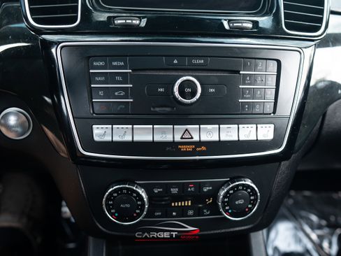 Used 2019 Mercedes-Benz GLE 43 AMG 4MATIC image 34