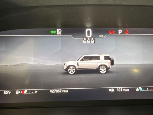 Certified 2024 Land Rover Defender 110 S AWD/4WD image 18
