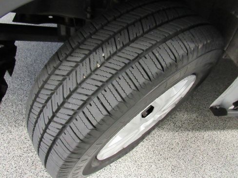 Used 2023 Ford Transit 350 XLT RWD image 17