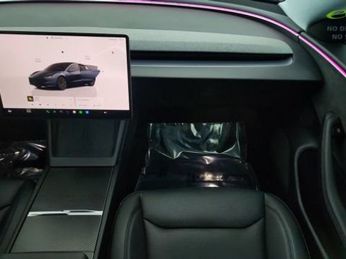 Used 2025 Tesla Model 3 Long Range AWD/4WD image 37