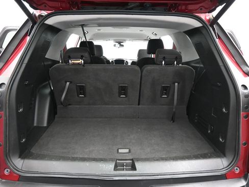 Used 2020 Chevrolet Traverse LT image 20