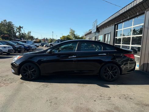 Used 2011 Hyundai Sonata SE FWD image 4