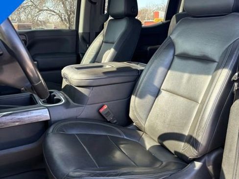 Used 2020 Chevrolet Silverado 1500 LTZ w/ LTZ Premium Package image 13