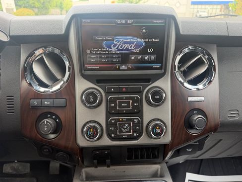 Used 2016 Ford F350 Lariat w/ Lariat Interior Package AWD/4WD image 16