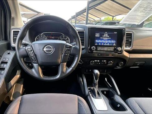 Certified 2023 Nissan Frontier SV w/ Technology Package AWD/4WD image 6