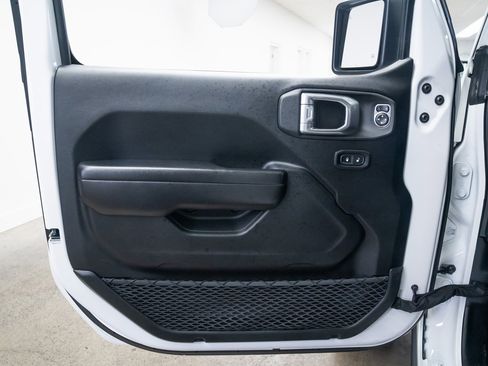 Used 2021 Jeep Wrangler Unlimited Rubicon image 14