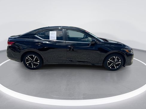 Used 2024 Nissan Sentra SV FWD image 4