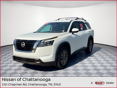 Used 2025 Nissan Pathfinder SV