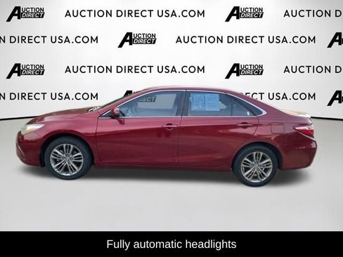 Used 2016 Toyota Camry SE FWD image 5