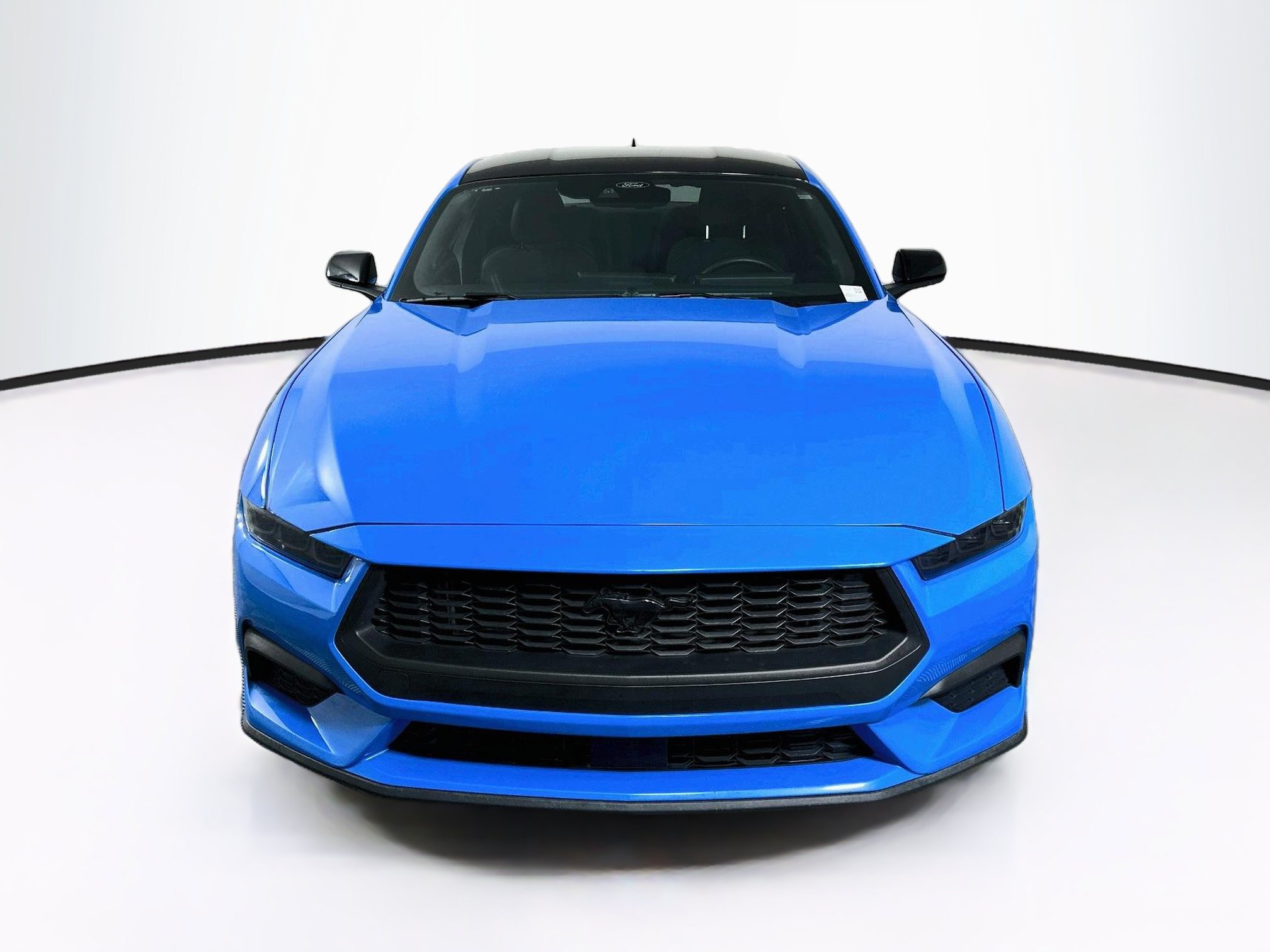 Used 2024 Ford Mustang Coupe RWD image 2
