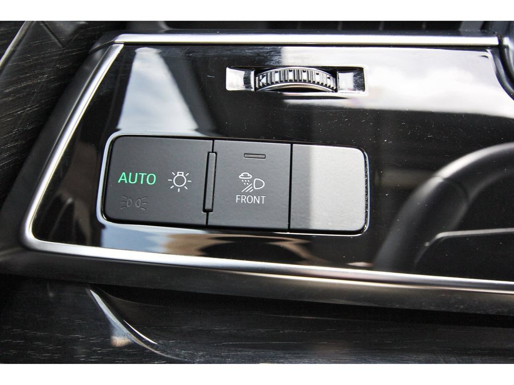 Used 2025 Audi Q7 3.0T Premium Plus AWD/4WD image 25