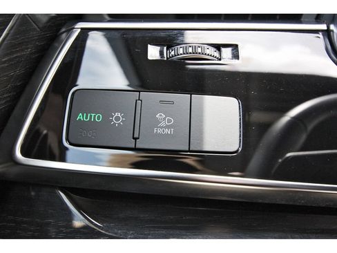 Used 2025 Audi Q7 3.0T Premium Plus AWD/4WD image 25