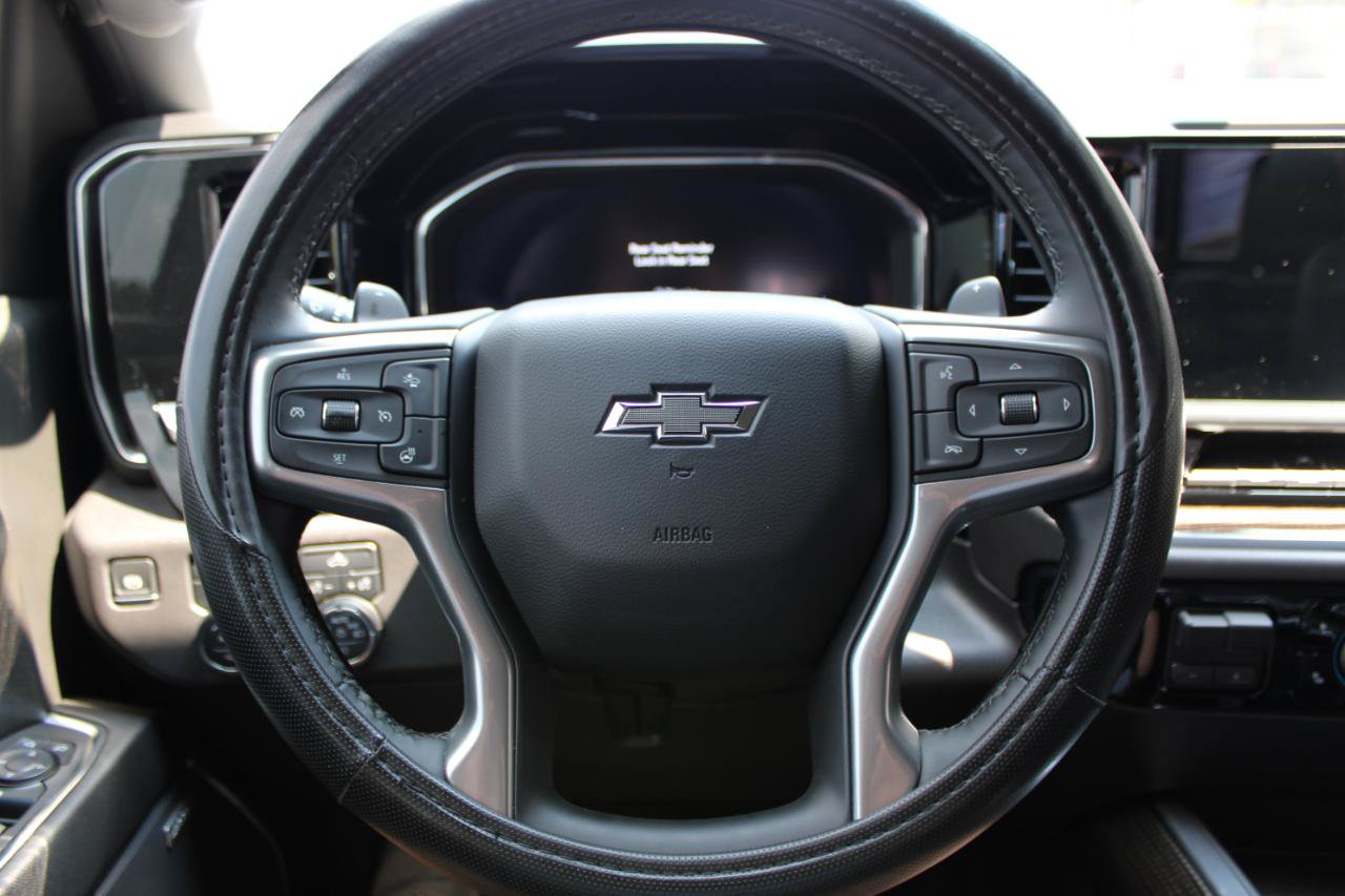 Used 2025 Chevrolet Silverado 1500 RST w/ Convenience Package II AWD/4WD image 16