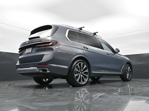 Used 2023 BMW X7 xDrive40i w/ Executive Package AWD/4WD image 30