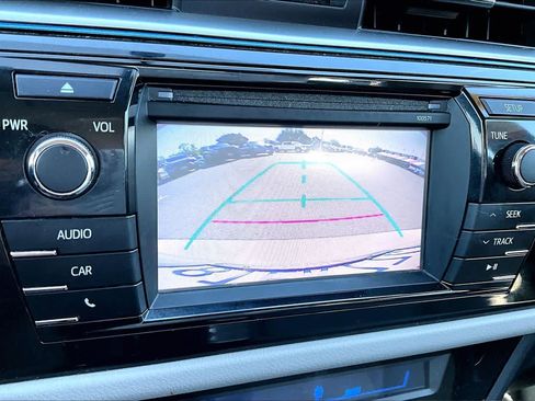 Used 2016 Toyota Corolla LE FWD image 25