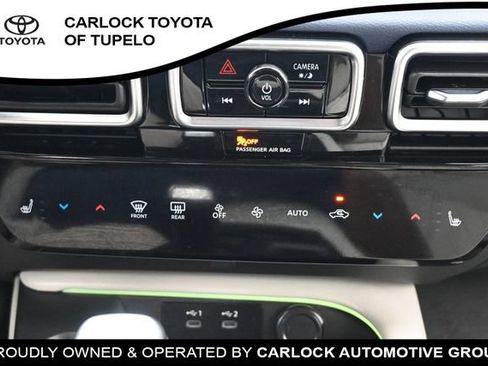Used 2026 Nissan Sentra SL w/ Floor Mat Package FWD image 31