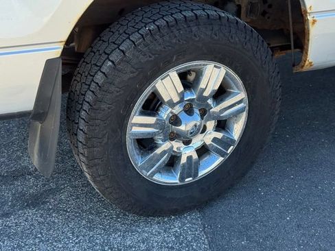 Used 2012 Ford F150 XLT w/ XLT Chrome Pkg AWD/4WD image 33