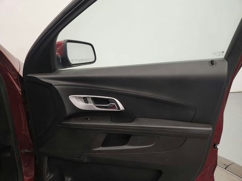 Used 2017 Chevrolet Equinox LT FWD image 34