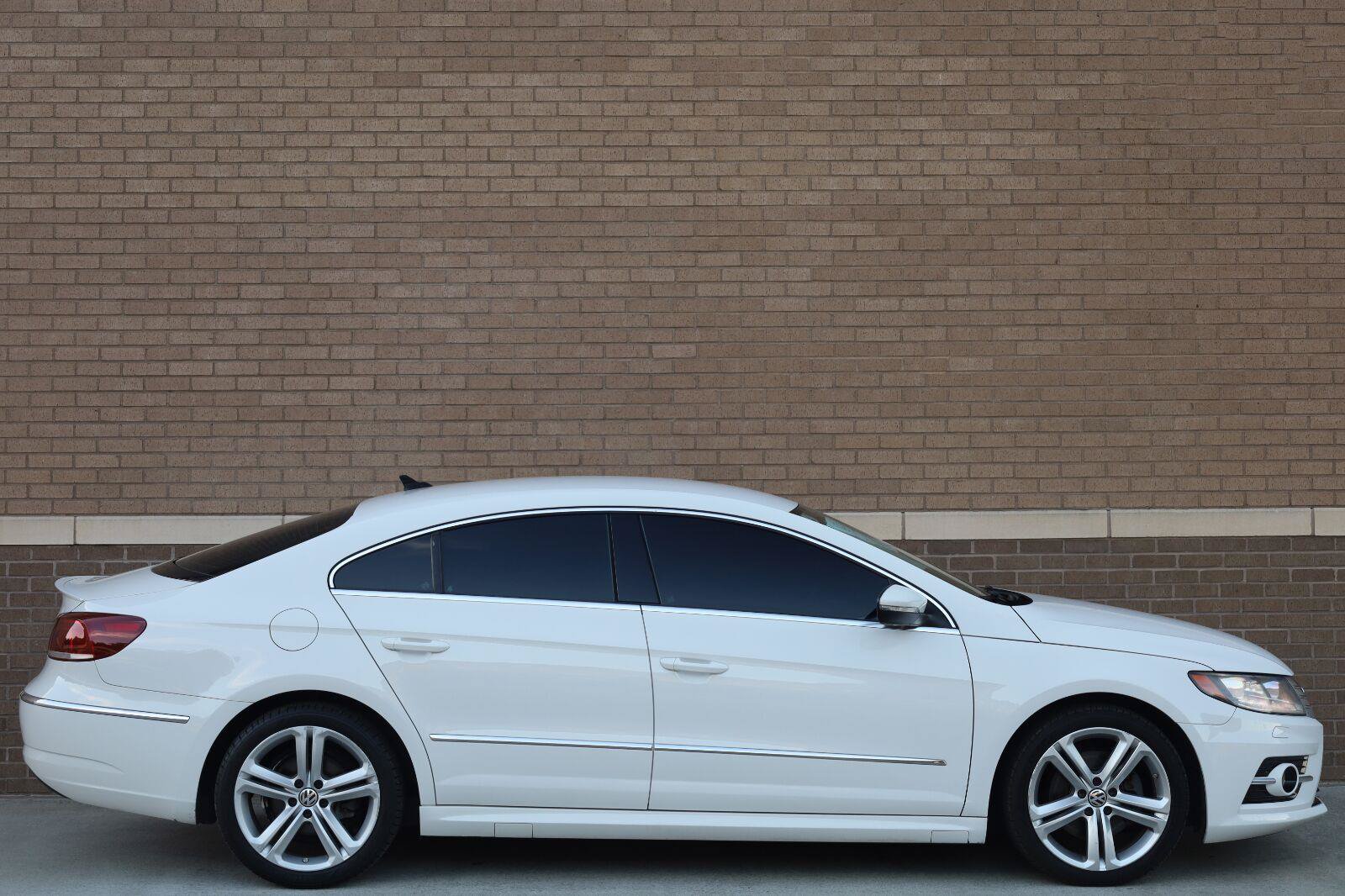 Used 2014 Volkswagen CC R-Line FWD image 3