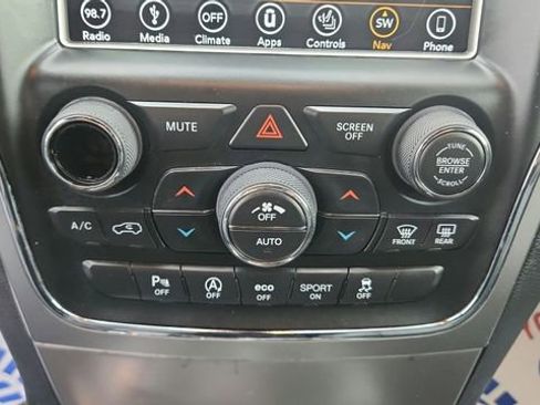 Used 2018 Jeep Grand Cherokee Limited AWD/4WD image 19