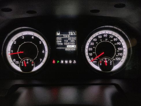 Used 2018 RAM 1500 Tradesman AWD/4WD image 23