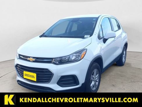 Used 2018 Chevrolet Trax LS AWD/4WD image 1